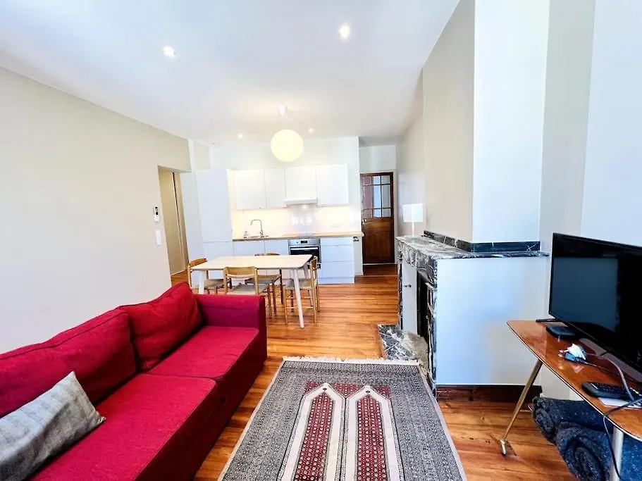 3 Appartements Reunis! Ascenseur Terrasse Vue Bagnères-de-Bigorre 0*,  Frankrig
